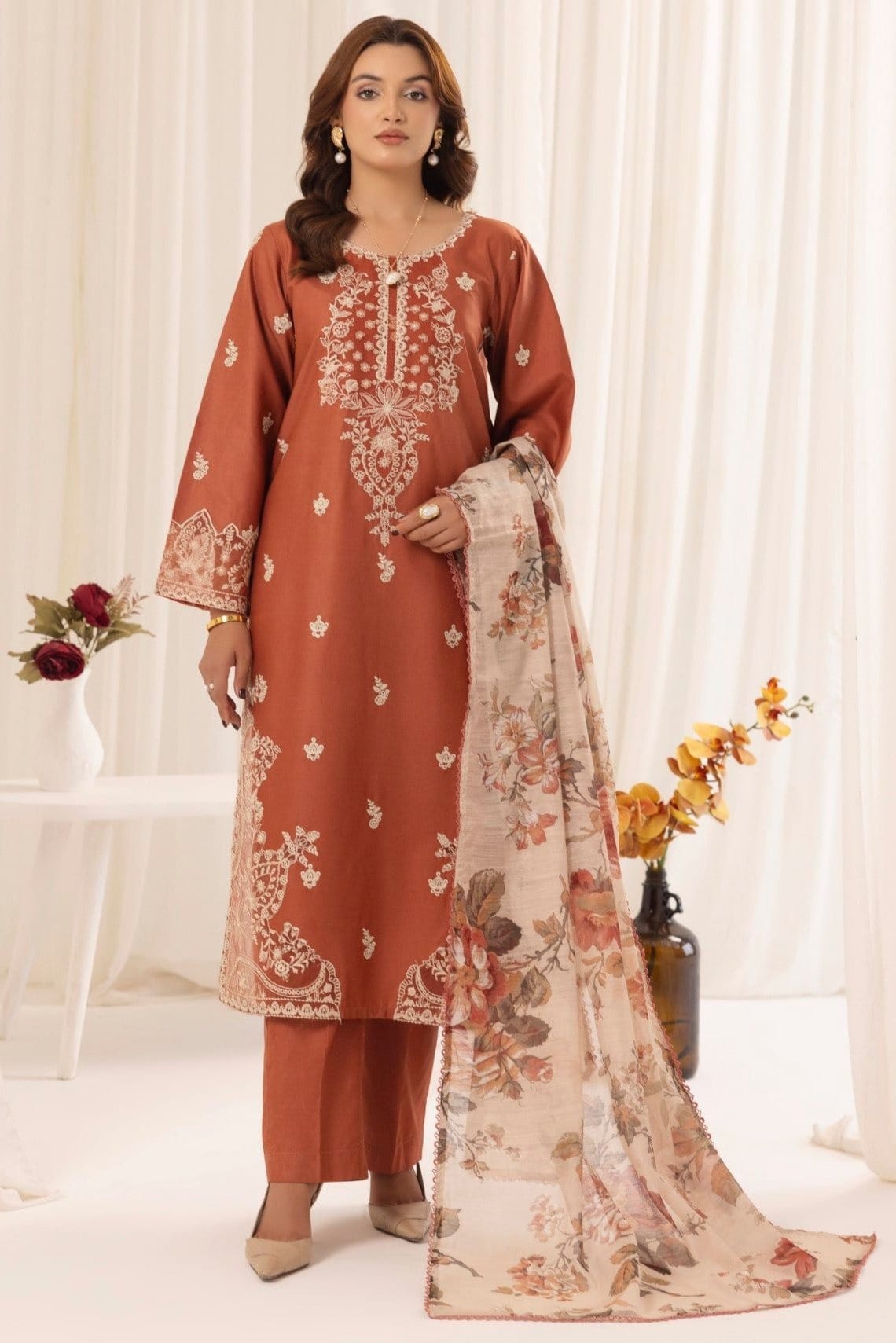 Summer Bloom β Embroidered Lawn