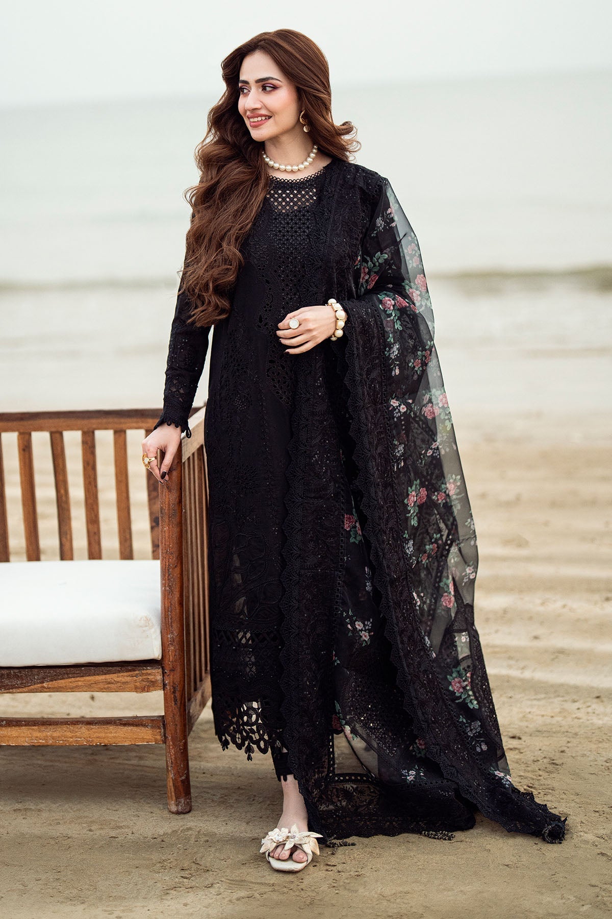 Embroidered lawn Three Piece ZC-6677
