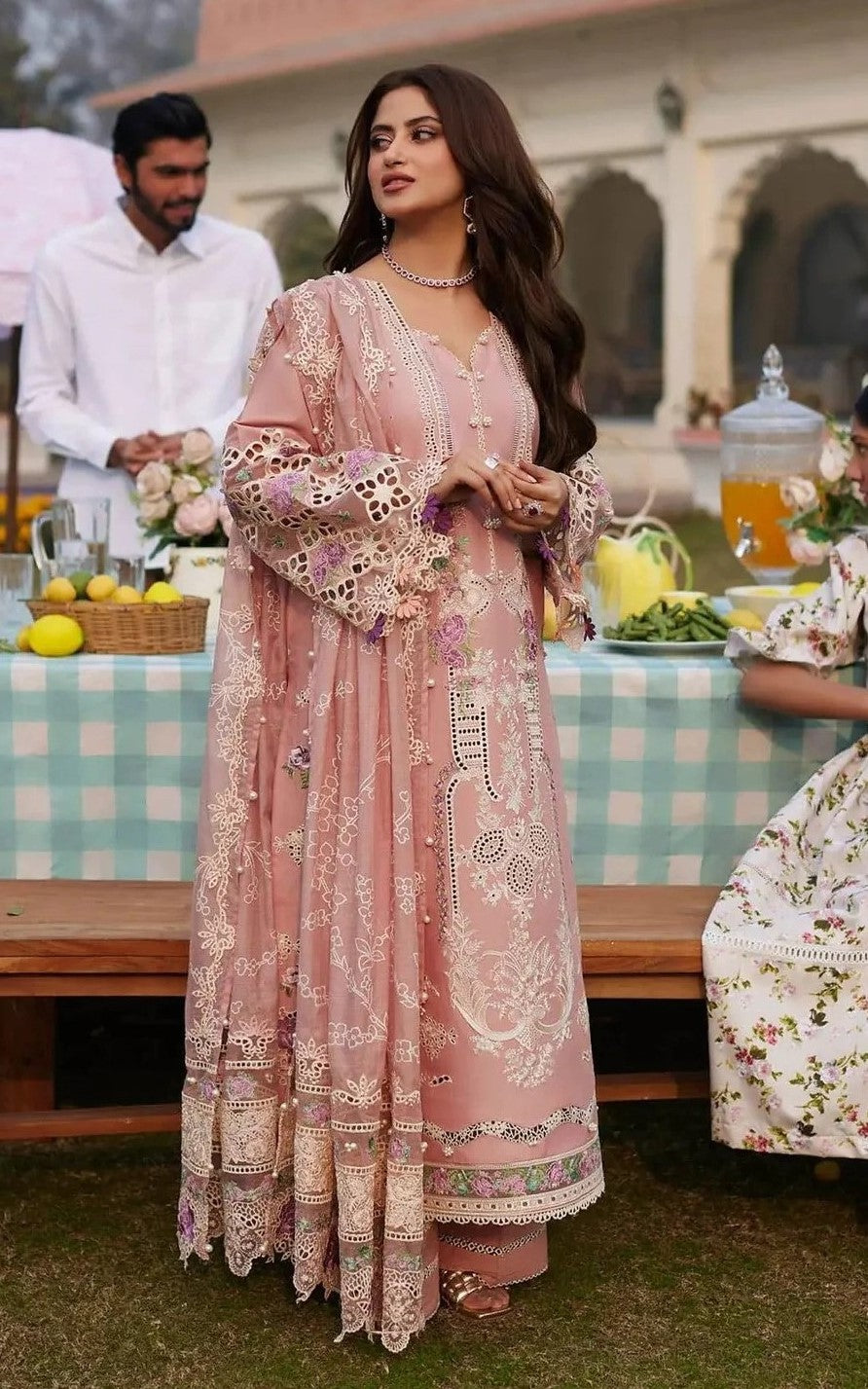 Summer Bloom – Embroidered Lawn