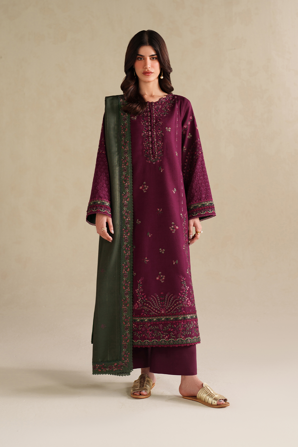 Summer Bloom – Embroidered Lawn